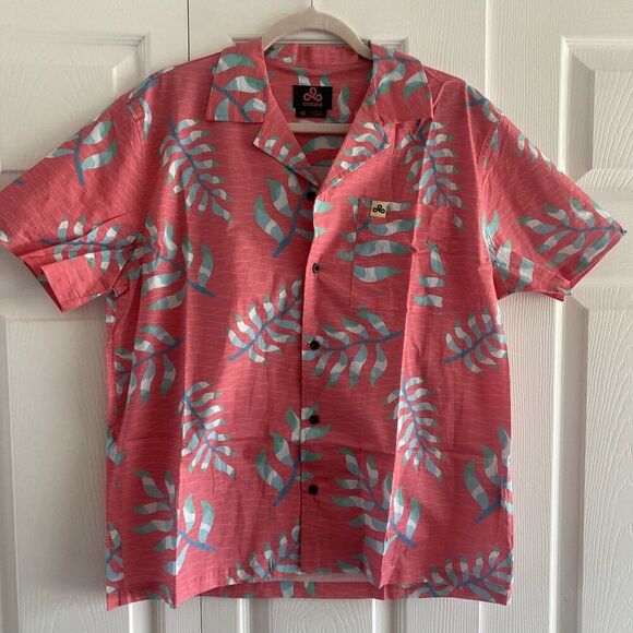 Cloud9 Button Up Shirt Casual Short Sleeve Size Medium Pink Vacation Travel - Picture 1 of 7